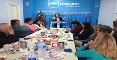 El PP sirvió su desayuno con zumo procedente del Banco de Alimentos