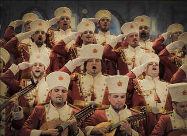 La comparsa de Juan Carlos Aragón ya ha completado sus 15 miembros para 2015 tras su reestructuración