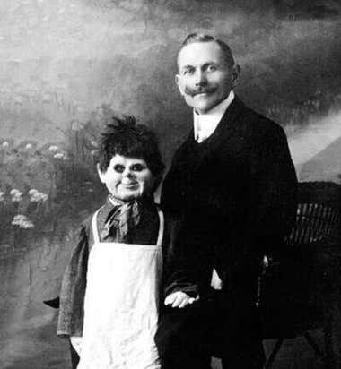 El ventrílocuo que usaba el cadáver de un niño como muñeco