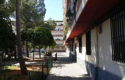 El fantasma de 'Ciudad de Picasent' en el Parque Alcosa de Sevilla