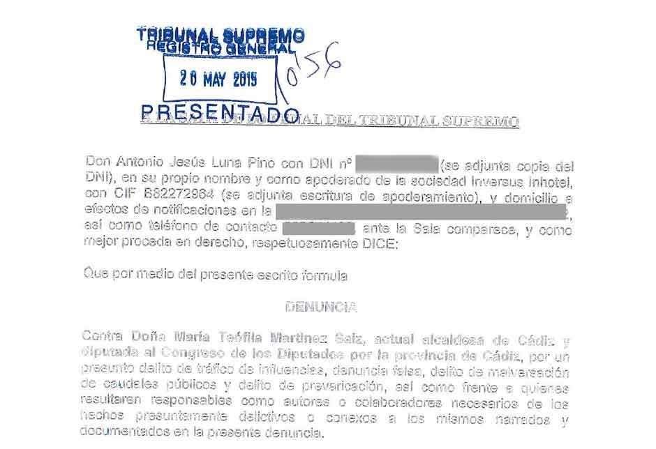 Primera hoja de la denuncia presentada en el TS contra Teófila Martínez.