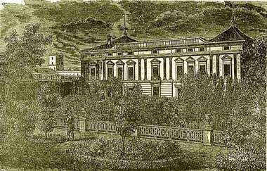 La misteriosa 'Casa de los Alfileres' en Madrid