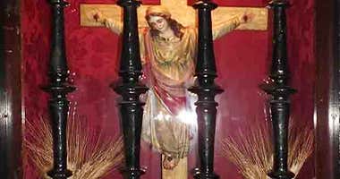 La leyenda de la virgen crucificada de la Iglesia del Salvador en Sevilla
