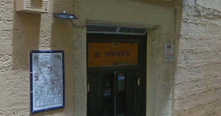 El mítico pub El Poniente de Cádiz se verá "obligado" a cerrar tras 30 años de historia
