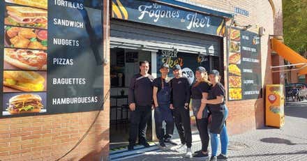 'Los Fogones de Iker' renace con fuerza de sus cenizas en la calle Barbate de Cádiz