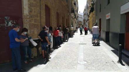 El bar Los Caracoles deja su local en la calle Sopranis y se marcha de la capital