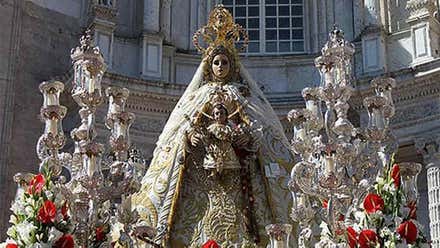 Recorrido y horario de la procesión en Cádiz de la Virgen del Rosario si puede salir por la lluvia
