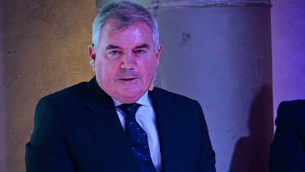 Vizcaíno y Contreras aseguran que "el Cádiz nunca jugará fuera de Cádiz" en el día que presentan una instalación de hasta 35.000 espectadores en Puerto Real