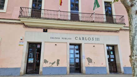 Criticas a la Junta de Andalucía por permitir que la concesionaria cobre el comedor escolar en un día no lectivo