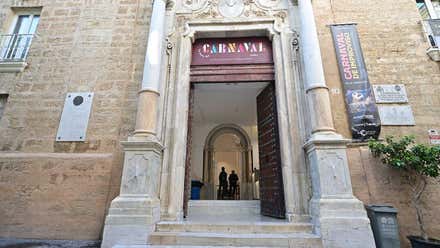 Entrada a la casa del Carnaval