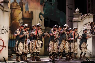 La comparsa 'Los sacrificaos' en el Gran Teatro Falla