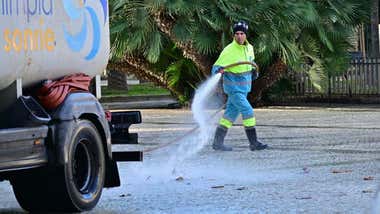 Adelante Izquierda Gaditana alerta del aumento de la suciedad en las calles y exige explicaciones al PP