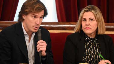 El cuarto teniente de alcalde del Ayuntamiento de Cádiz, Pablo Otero en una intervención en el Pleno