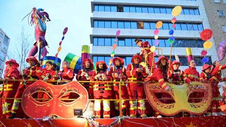 Una de las carrozas de la Cabalgata Magna.