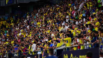 La afición cadista, en la grada del Nuevo Mirandilla en el Cádiz-Barcelona de la pasada temporada.