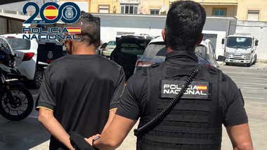 Detenido en Puerto Real acusado de golpear con un martillo en la cabeza a su compañero de trabajo