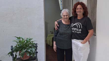 El Cádiz CF evita que María, la mujer de 87 años del Barrio del Pópulo que iba a ser desahuciada, tenga que abandonar su casa