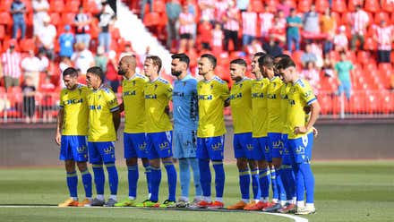 La crónica de Vera Luque del Almería-Cádiz CF: Estafadores CF