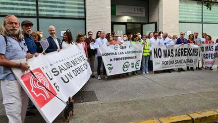 Profesionales de la Salud Mental Comunitaria de Cádiz se concentran para denunciar la precaria situación del servicio