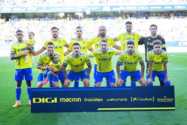 Sólo dos jugadores del Cádiz CF han aumentado su valor de mercado y otros cinco lo han mantenido tras el descenso
