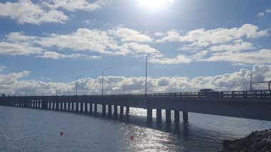 Imagen del Puente Carranza sobre la Bahía de Cádiz