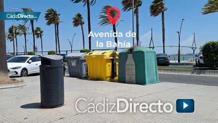 Los nuevos contenedores de basura siguen sin llegar a la Barriada de la Paz casi un año después