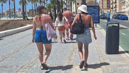 Cádiz se prepara para el fin de semana más caluroso del año con alerta amarilla