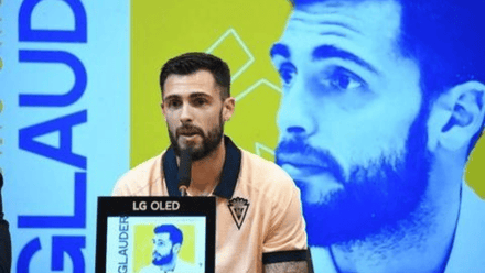 El Cádiz CF realiza la segunda presentación de un futbolista