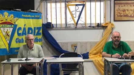 Primeras reacciones al re-cambio en el nombre del Estadio del Cádiz CF: Alegría en los 'pro-Carranza'