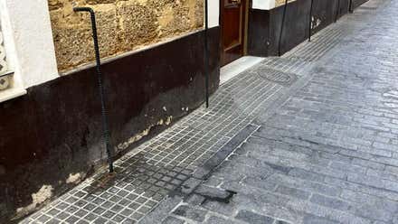 “No hay cortina de humo que tape el estado de suciedad de Cádiz”