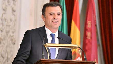 Silencio del Ayuntamiento tras el desprecio del Cádiz CF en la presentación del Trofeo Carranza