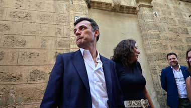 El alcalde de Cádiz explica el 'trueque' con el Cádiz CF para poner Estadio Carranza y Trofeo Carranza