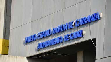 Otra campaña en Cádiz contra el cambio de nombre a Estadio Carranza