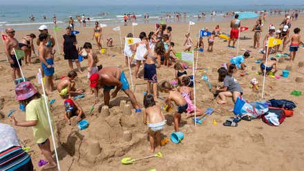 Cubos y palas preparadas: Cádiz celebra mañana su concurso de castillos de arena en La Victoria y La Caleta