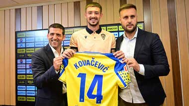 Bojan Kovacevic, la nueva torre serbia del Cádiz CF, presentado oficialmente
