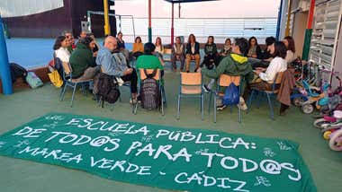 Indignación por el recorte en un instituto público y el traslado “forzoso” a un colegio religioso