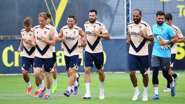 Kouamé y Álex Fernández: Dos formas de actuar cuando se está en la puerta de salida del Cádiz CF