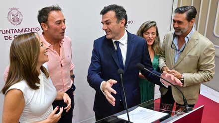 El alcalde de Cádiz afirma que el nombre Estadio Carranza cumple la ley y homenajea “a la memoria del cadismo”