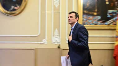 La mayoría del dinero extra que dará el Gobierno al Ayuntamiento de Cádiz irá para los bancos