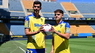 Ambición y compromiso en la presentación de las dos últimas incorporaciones del Cádiz CF