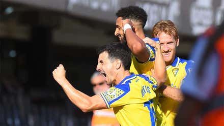 La crónica del FC Cartagena-Cádiz CF (1-2) de Vera Luque: Más que ayer pero menos que mañana