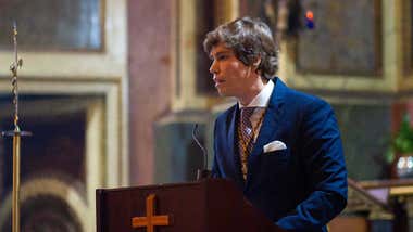 Un diputado del PP y un artista de Málaga, pregonero y autor del cartel de la Semana Santa de Cádiz 2025