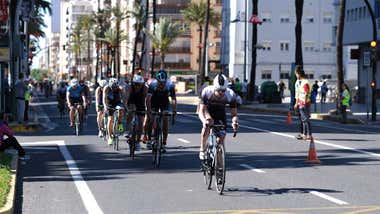 Este sábado, fútbol y triatlón: ¿Pueden afectar los cortes de tráfico a la afición del Cádiz CF?