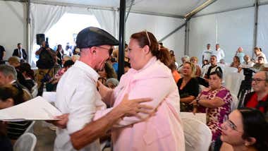 Entrega de llaves de Matadero Sur: 60 familias de Cádiz reciben su nuevo hogar