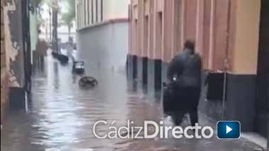 Suspensión de las clases y numerosas incidencias en Cádiz por la lluvia