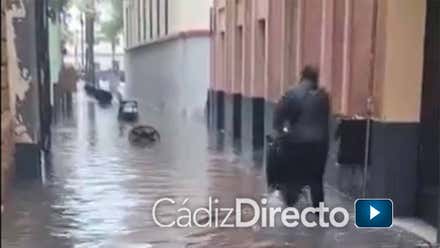 Suspensión de las clases y numerosas incidencias en Cádiz por la lluvia