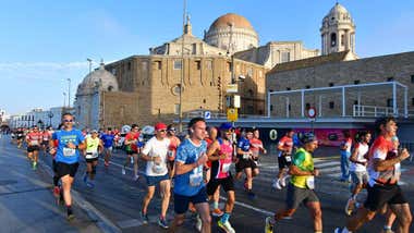 Conoce la clasificación y las marcas de la I Media Maratón Ciudad de Cádiz