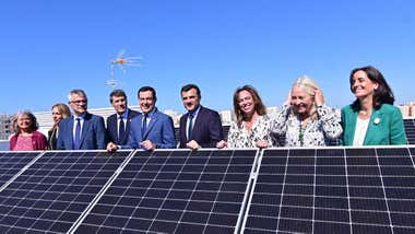 Califican de “servil” la actitud del alcalde de Cádiz con Juanma Moreno Bonilla