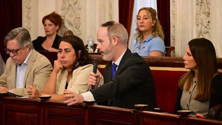 El PSOE de Cádiz critica los “bandazos” del PP con la aprobación de la operación de crédito