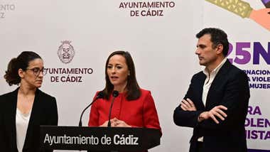El Ayuntamiento de Cádiz presenta su programa de actividades contra la violencia de género por el 25N